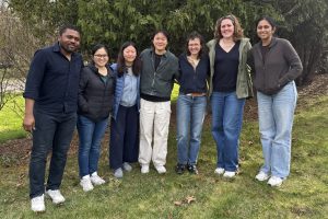 7 members of the Girard Lab posing for picture